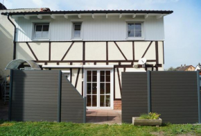Отель Ferienhaus in Wörth am Main  Wörth Am Main